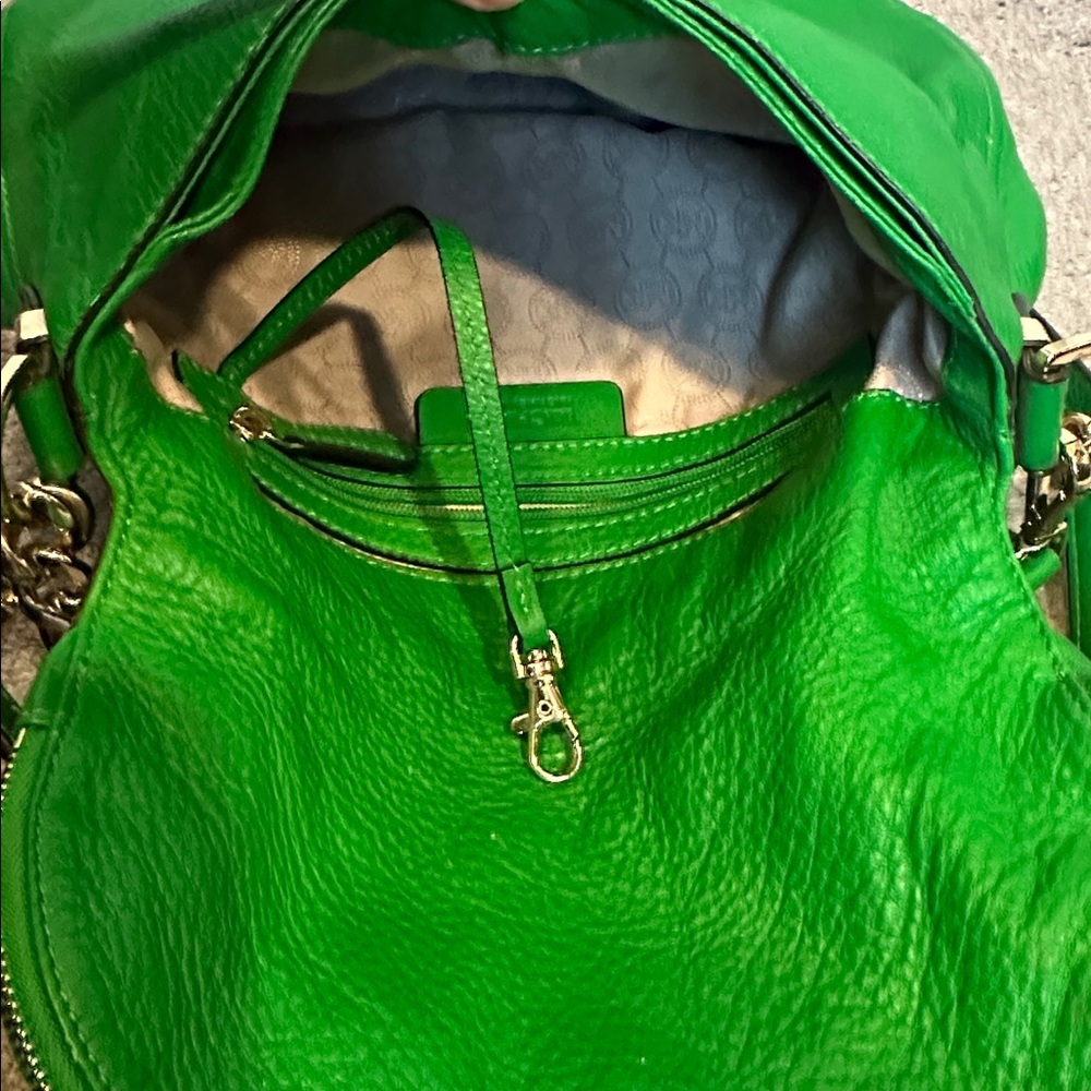 Michael Kors Bedford Tassel Green Genuine Leather Crossbody Bag - Picture 6 of 10